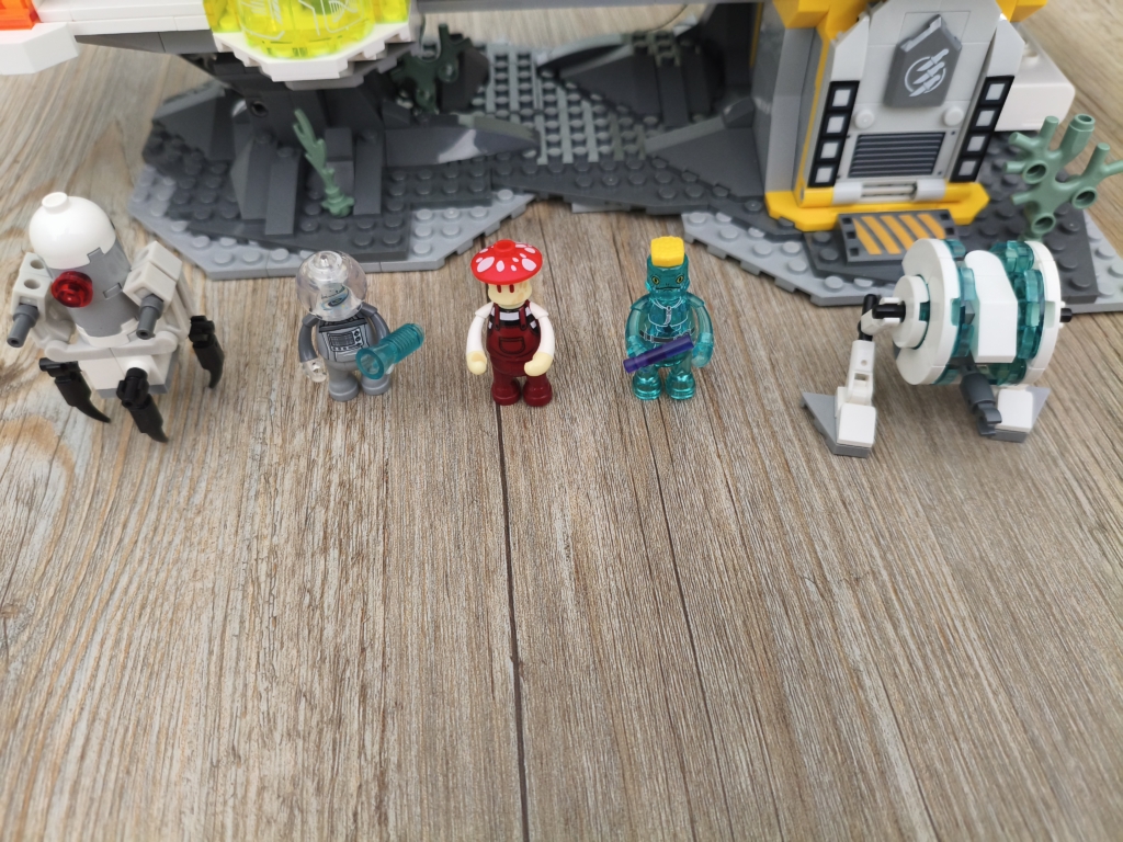 LumiBricks Alien Frontier Minifiguren