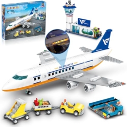 HOGOKIDS Passagierflugzeug Bauspielzeug Set mit LED Licht, 901 PCS Flugzeug Bausteine Spielzeug mit Terminal, Radarturm, Anhänger, Flugzeug-Modell Geschenke für Jungen Mädchen ab 6 7 8 9 10 Jahre - 1