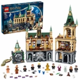 LEGO 76389 Harry Potter Schloss Hogwarts Kammer des Schreckens Spielzeug, Set mit Voldemort als goldene Minifigur und der Großen Halle - 1