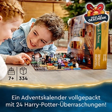 LEGO 76404 Harry Potter Adventskalender 2022 mit Brettspiel, 7 Minifiguren, Film-Szenen und Spielzeug Zubehör, magisches frühes Geschenk für Weihnachten - 2
