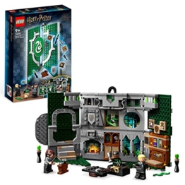 LEGO 76410 Harry Potter Hausbanner Slytherin Set, Hogwarts-Wappen und Gemeinschaftsraum-Spielzeug, 2in1-Reisespielzeug und Wand-Deko, Sammel-Set mit Draco Malfoy-Minifigur, 9-99 Jahren - 1
