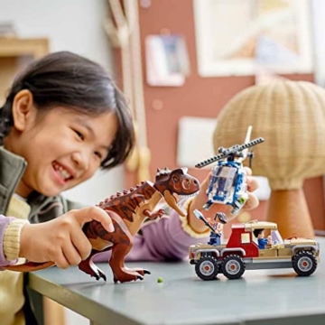 LEGO 76941 Jurassic World Verfolgung des Carnotaurus, Dino Spielzeug mit Helikopter und Pickup für Jungen und Mädchen ab 7 Jahren, Dinosaurier Geschenkidee - 7