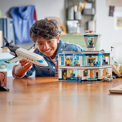 LEGO City Flughafen mit Flugzeug (60502)