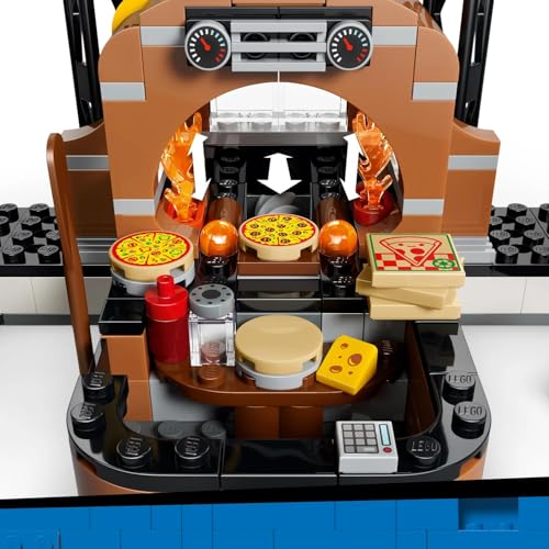 LEGO City Pizza-Liefererlebnis mit Fahrzeugen - inkl. Spielzeugauto, Roller, Drohne, Arcade-Automat und 4 Minifiguren - Geburtstagsgeschenk für Jungen ab 6 Jahren - 60496 - 2