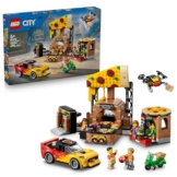 LEGO City Pizza-Liefererlebnis mit Fahrzeugen - inkl. Spielzeugauto, Roller, Drohne, Arcade-Automat und 4 Minifiguren - Geburtstagsgeschenk für Jungen ab 6 Jahren - 60496 - 1