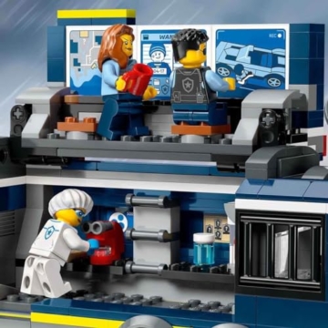 LEGO City Polizeitruck mit Labor, Polizei-Set mit Quad und LKW-Spielzeug für Kinder, Geschenk für Jungs und Mädchen ab 7 Jahre, plus 5 Minifiguren – 2 Polizisten, 1 Wissenschaftler und 2 Ganoven 60418 - 2