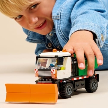 LEGO City Schneepflug - Spielzeug Set mit Minifigur, Werkzeugen und Streufunktion - Geburtstagsgeschenk für Jungen ab 6 Jahren und Technikfans - 60490 - 10