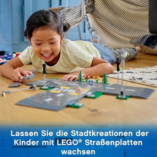LEGO City Straßenkreuzung mit Ampeln, Bauset mit im Dunkeln leuchtenden Steinen 60304 - 2