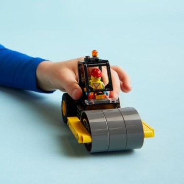 LEGO City Straßenwalze, Baustellenfahrzeug für Kinder ab 5 Jahren, Dampfwalze-Spielzeug mit Bauarbeiter-Minifigur, fantasievolles Spielerlebnis für Jungs und Mädchen, kleines, lustiges Geschenk 60401 - 5