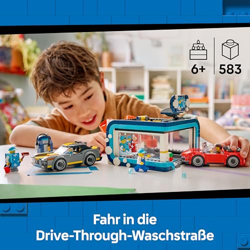 LEGO City Waschstraße Spielzeug - inkl. 2 Modellautos, Waschfunktion und 4 Minifiguren mit Zubehör - Geburtstagsgeschenk für Jungen ab 6 Jahren - 60497 - 2