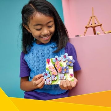 LEGO Creator 3-in-1-Set Deko-Blumengemälde - 3D Modellbau - 3 Bauoptionen: Gemälde, Bilderrahmen oder Flamingo Skizze - Kinderzimmer Deko - Geschenkidee für Kinder ab 8 Jahren - 31390 - 2