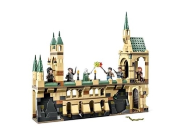 LEGO Harry Potter Der Kampf um Hogwarts, Schloss Spielzeug zum Bauen und Aufstellen mit Minifiguren wie Molly Weasly, Voldemort und viele mehr, Geschenk für Kinder, Jungen und Mädchen 76415 - 4