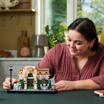 LEGO Icons Französisches Café - Deko fürs Wohnzimmer oder Büro - Bauset für Erwachsene inkl. pittoresker Fassade, aufgehängten Blumentöpfen und Stühlen - Geschenk für Männer & Frauen 10362 - 9