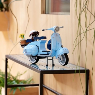 LEGO Icons Vespa 125, Motorrad-Modell zum Bauen, Vintage Roller aus Italien, Modellbausatz für Erwachsene, Austellungsstück als Zimmer-Deko, Geschenke für Frauen und Männer 10298 - 7