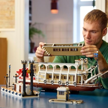 LEGO Ideas Flussraddampfer - Bauset für Erwachsene - Bootsmodell mit Innenraum & interaktiven Funktionen, inkl. funktionierendem Schaufelrad und Steuerung - DIY Geschenk für Männer und Frauen - 21356 - 8