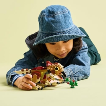 LEGO Jurassic World Babydinosaurier Dolores: Aquilops – Spielzeug-Dinosaurier zum Bauen und Spielen mit Spielpflanze – Geschenk für Kinder ab 7 Jahren und Fans des Films Die Wiedergeburt – 76970 - 10