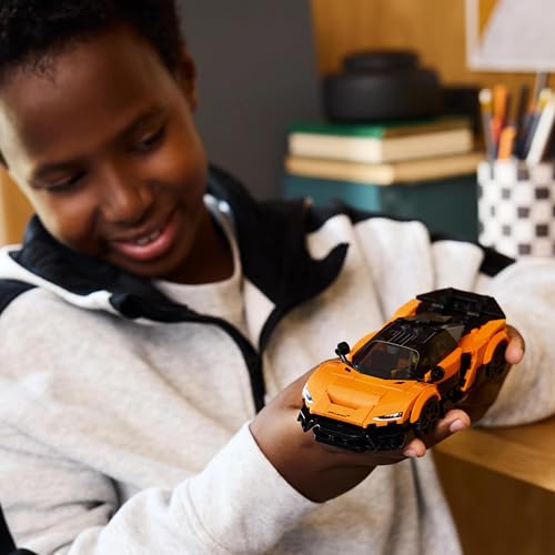 LEGO Speed Champions McLaren W1 - Modellauto mit sammelbarer Fahrer Minifigur - Geburtstagsgeschenkidee für Jungen ab 9 Jahren und Motorsportfans - 77257 - 2