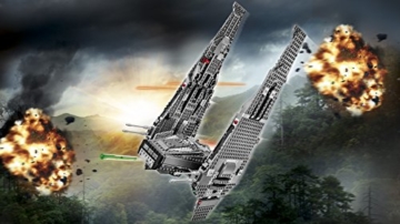 LEGO Star Wars 75104 - Kylo Ren's Command Shuttle - 11