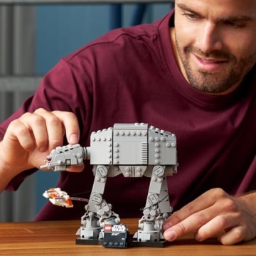 LEGO Star Wars 75440 at-at - Modellbau-Set für Erwachsene - Display Modell mit Snowspeeder, Ständer & Namensschild - Sammler Deko fürs Regal - Geschenk für Fans von Das Imperium schlägt zurück - 9