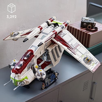 Lego 75309 Star Wars Republic Gunship UCS