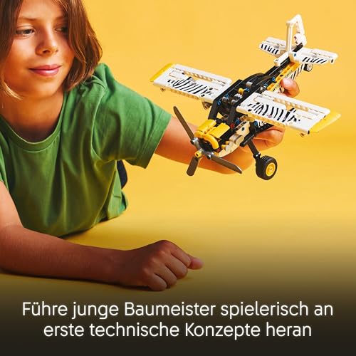 LEGO Technic Propellerflugzeug (42198) Geschenk für Kinder