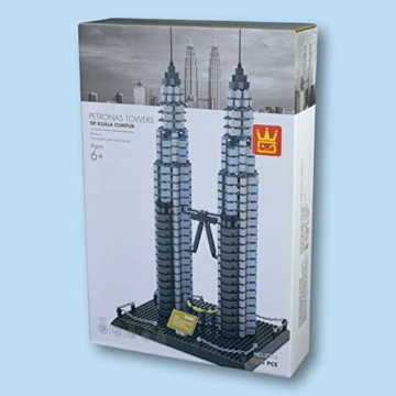 Wange 5213 Petronas Towers in Kuala Lumpur
