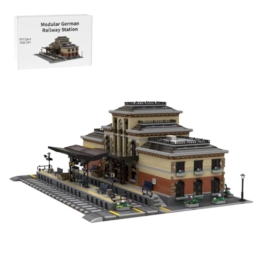 Vectolbricks MOC Klemmbausteine Deutscher Bahnhof Modell, 8571 Teile Groß Architecture Straßenszene Haus Bahnhof Modulare Gebäude Set, MOC-109197 - 1